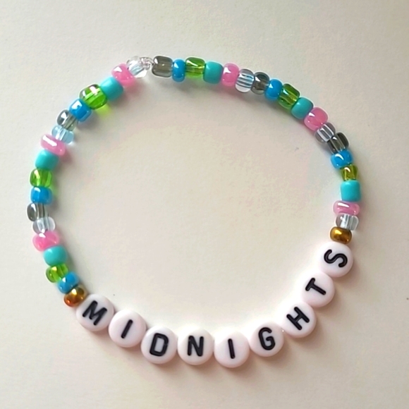 TAYLOR SWIFT BRACELETS - Handmade - Picture 3 of 5